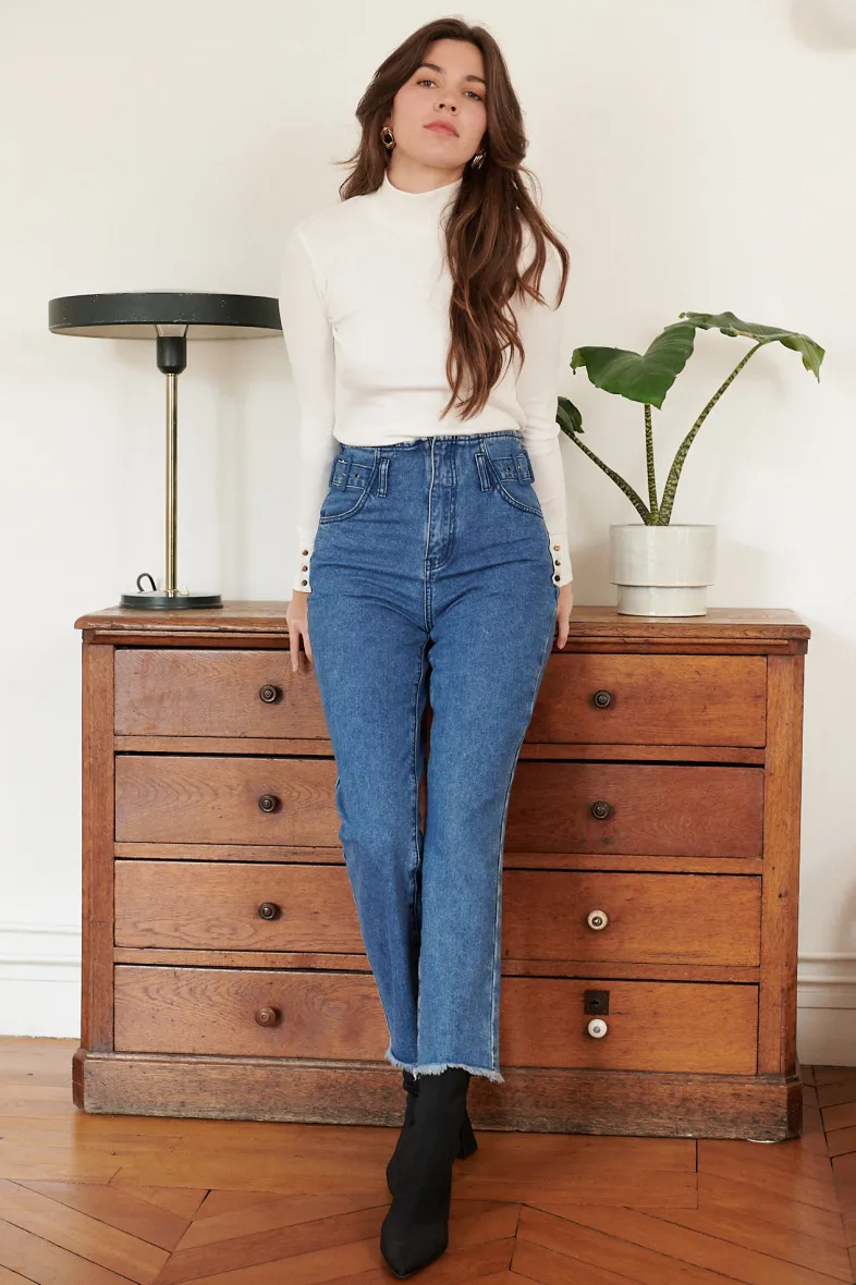 Gerade geschnittene Jeans mit Taillenriemen