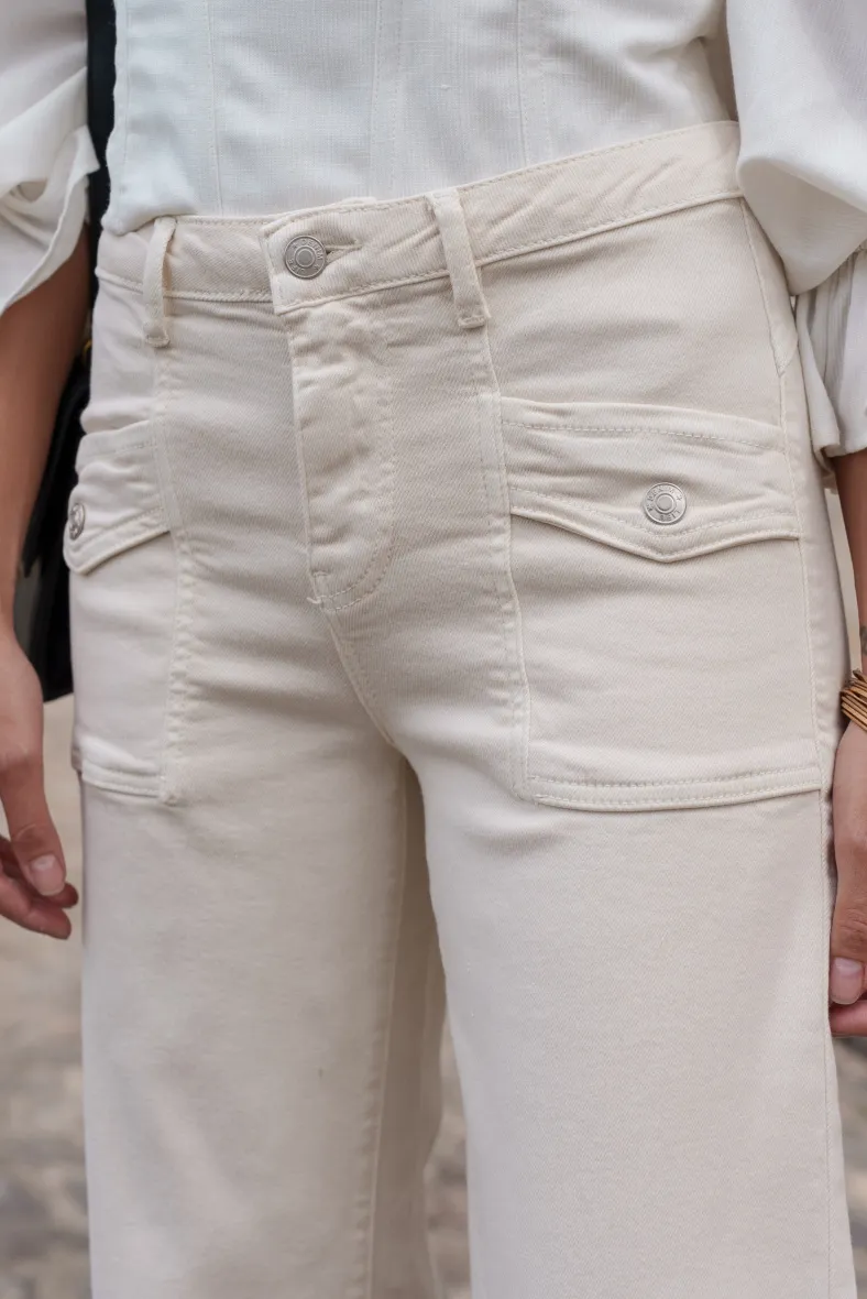 Gerade, weite Stretch-Push-up-Jeans