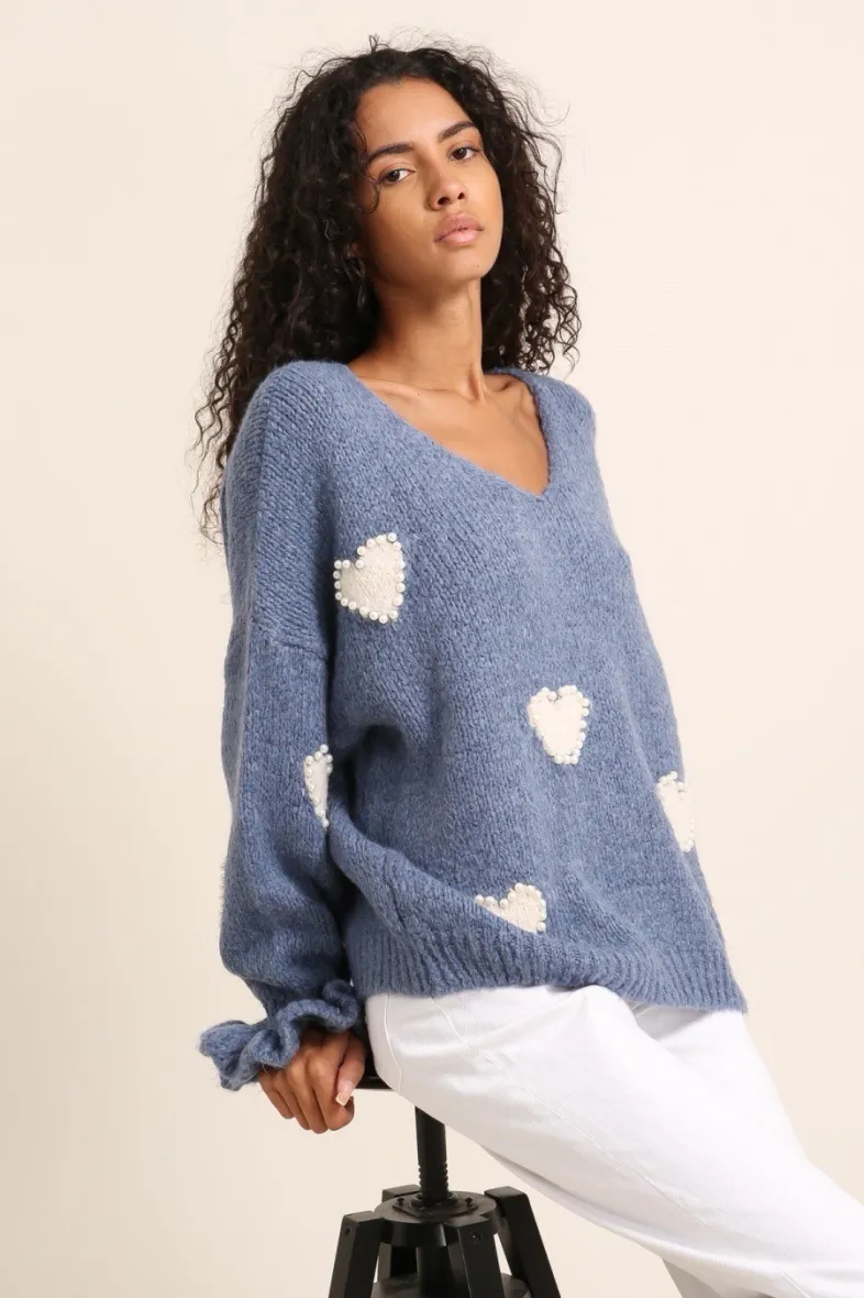 Gestrickter Pullover mit Perlen