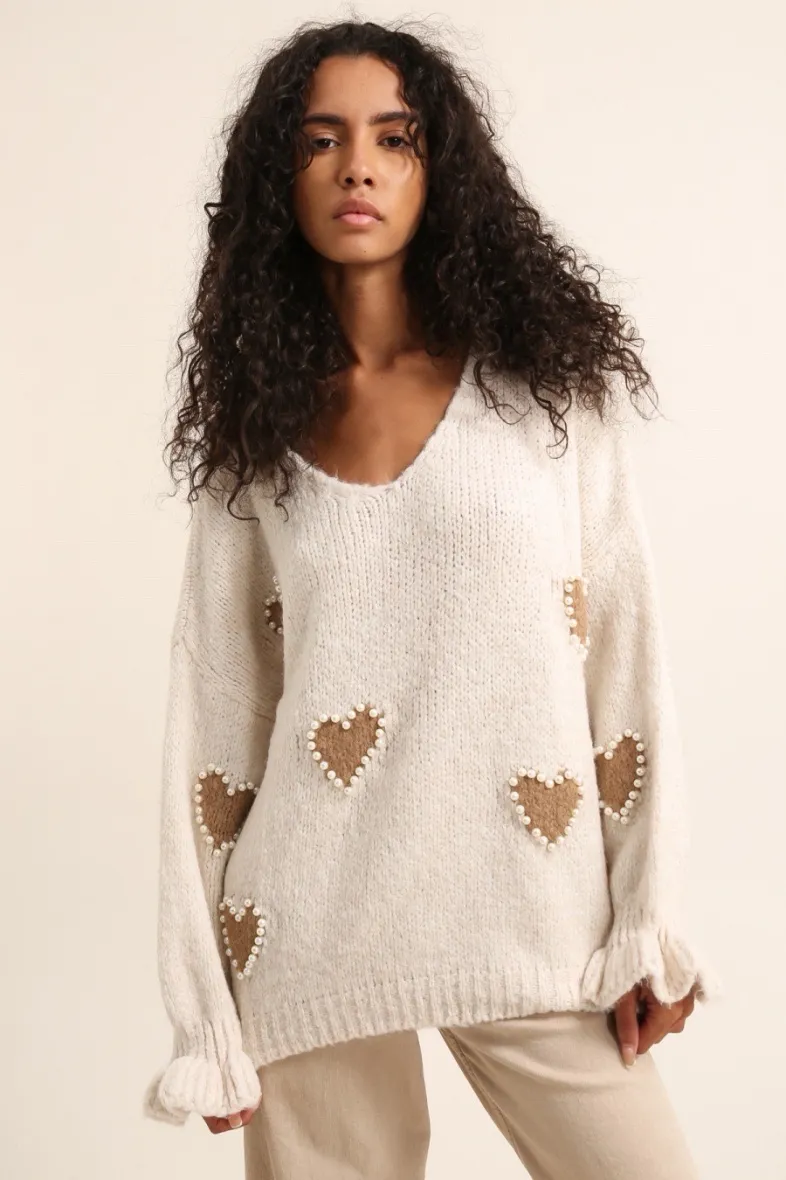 Gestrickter Pullover mit Perlen