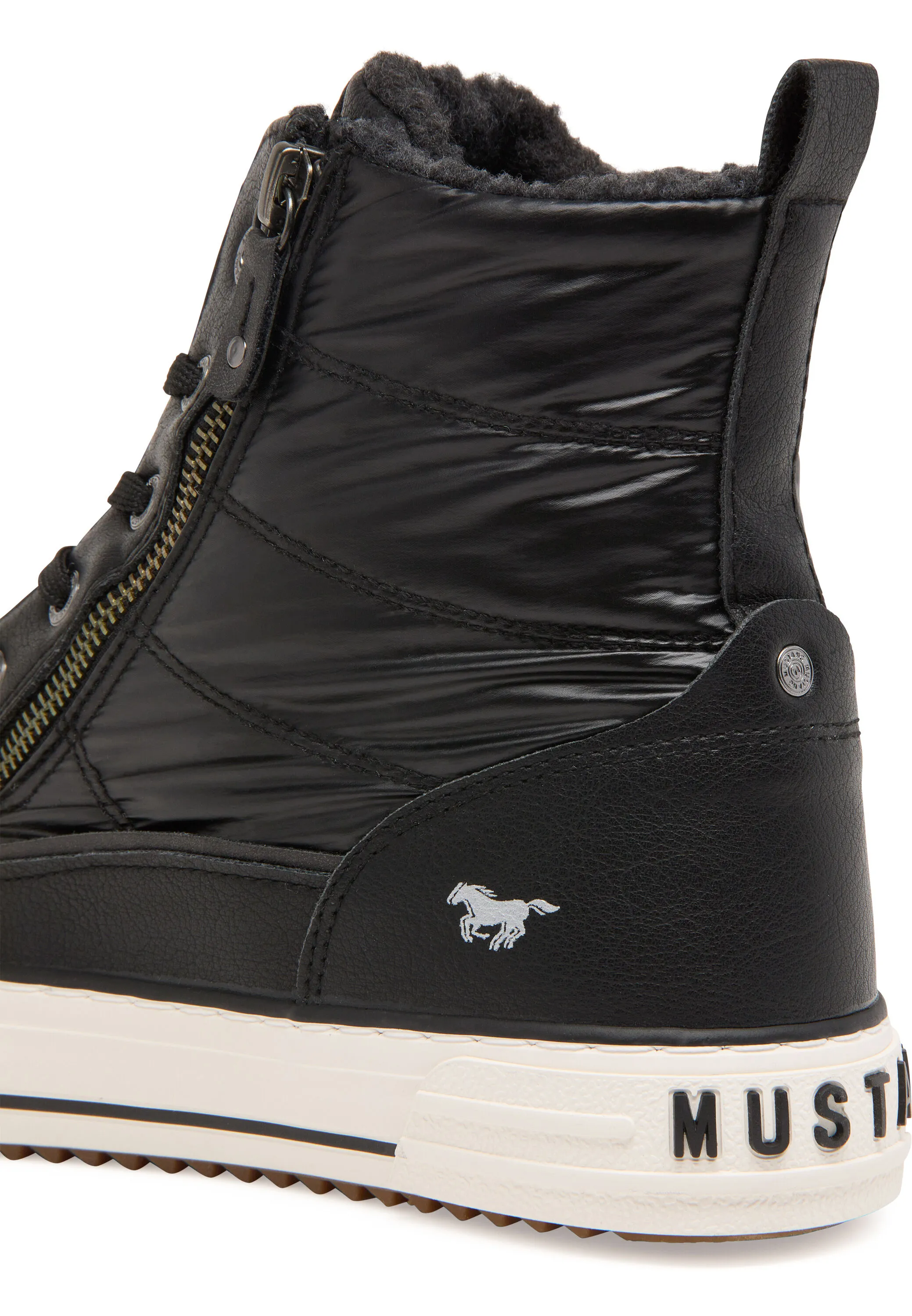 High Top Sneaker mit Reißverschluss