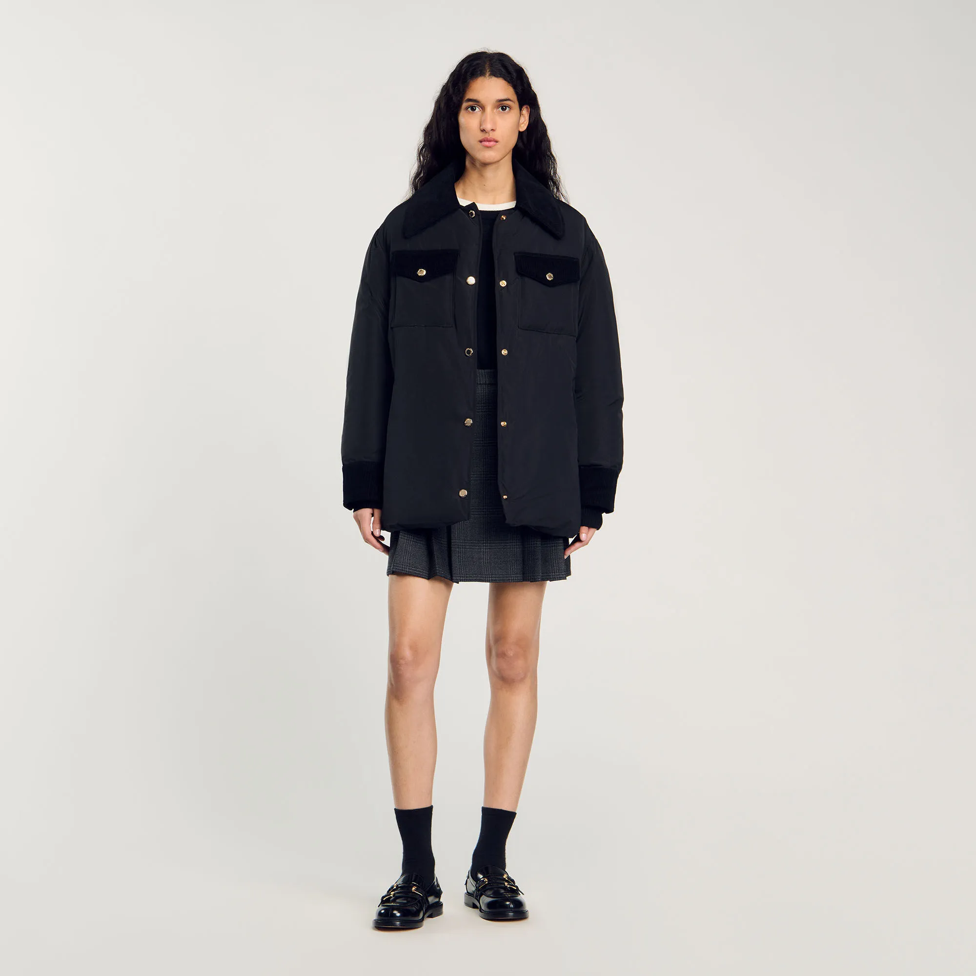 Kurze Daunenjacke