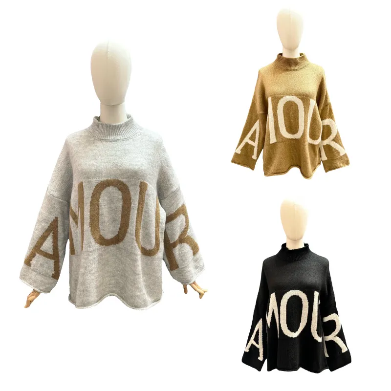 Langärmliger Love-Pullover mit Stehkragen