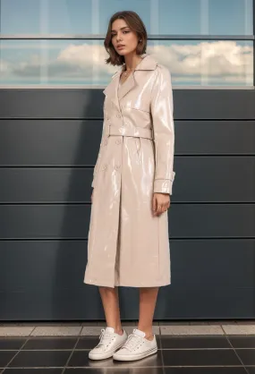 MITTELLANGE JACKE AUS KUNSTLEDER AUS VINYL