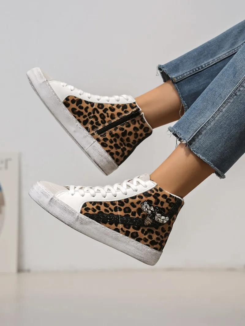 Rising Bee Sneaker